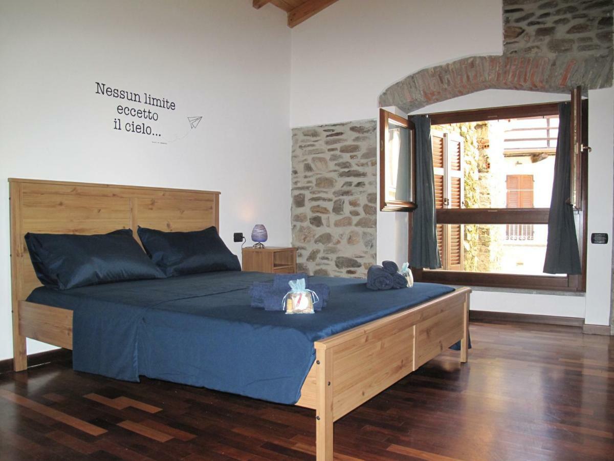 Brovello-CarpugninoA Casa Di Soleアパートメント エクステリア 写真