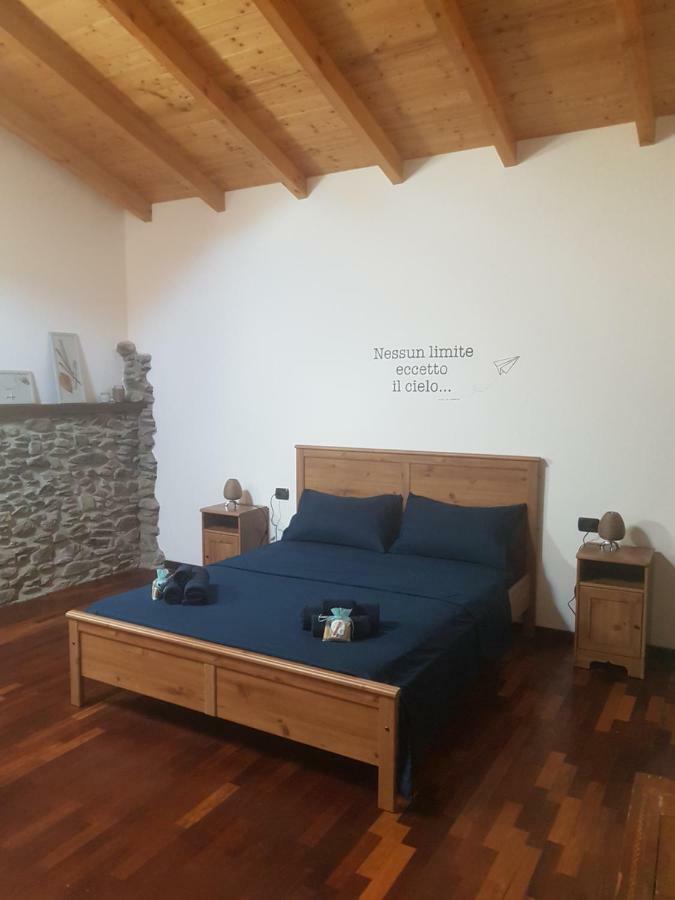 Brovello-CarpugninoA Casa Di Soleアパートメント エクステリア 写真