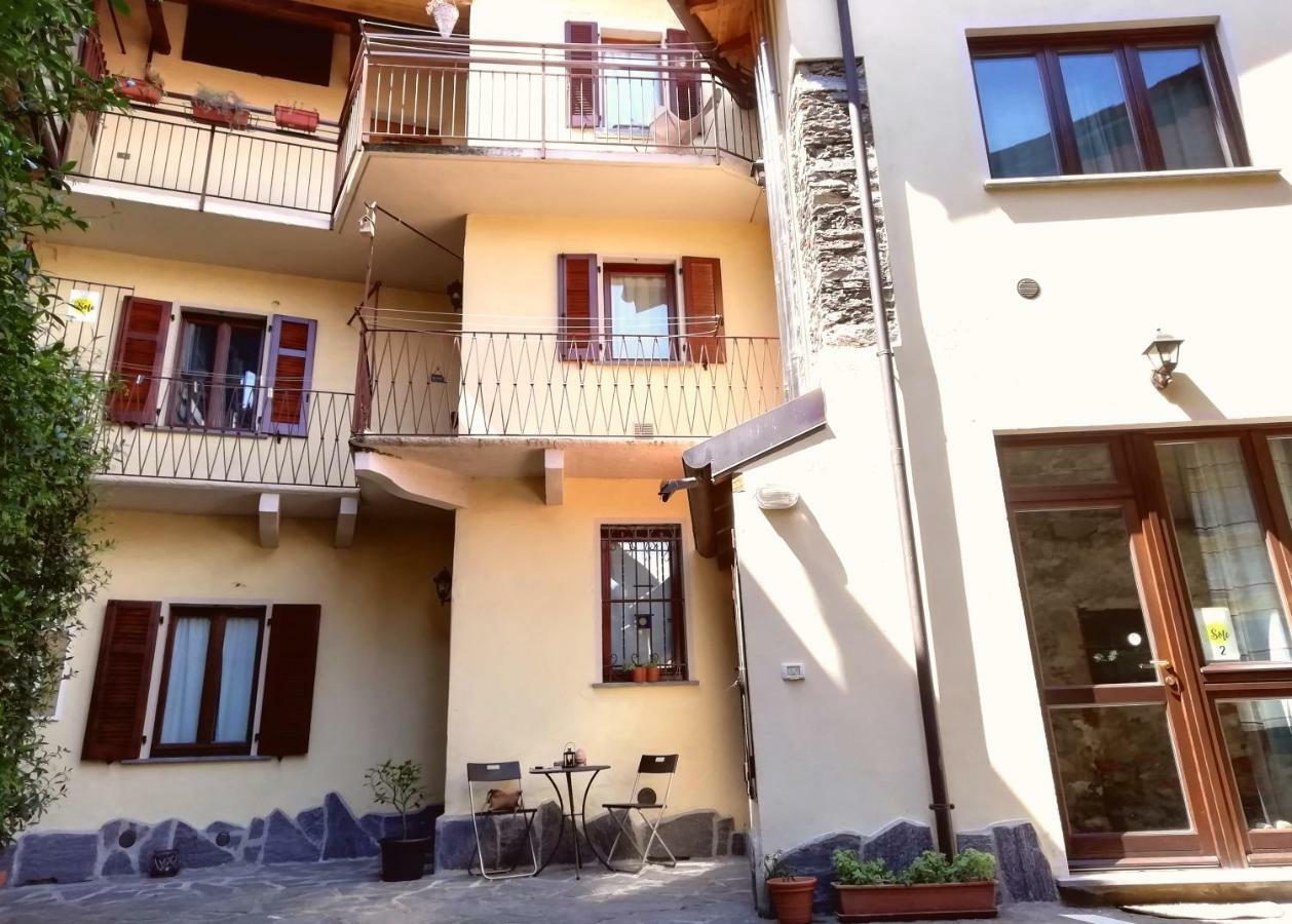 Brovello-CarpugninoA Casa Di Soleアパートメント エクステリア 写真